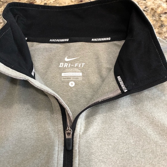 Men’s Nike Running Dri Fit Pull Over Size Small - Picture 4 of 6